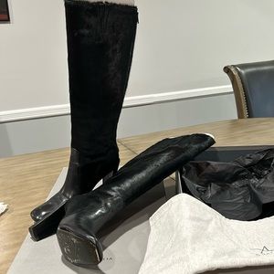 Aquatalia Odilia Calf leather boot Gorgeous!